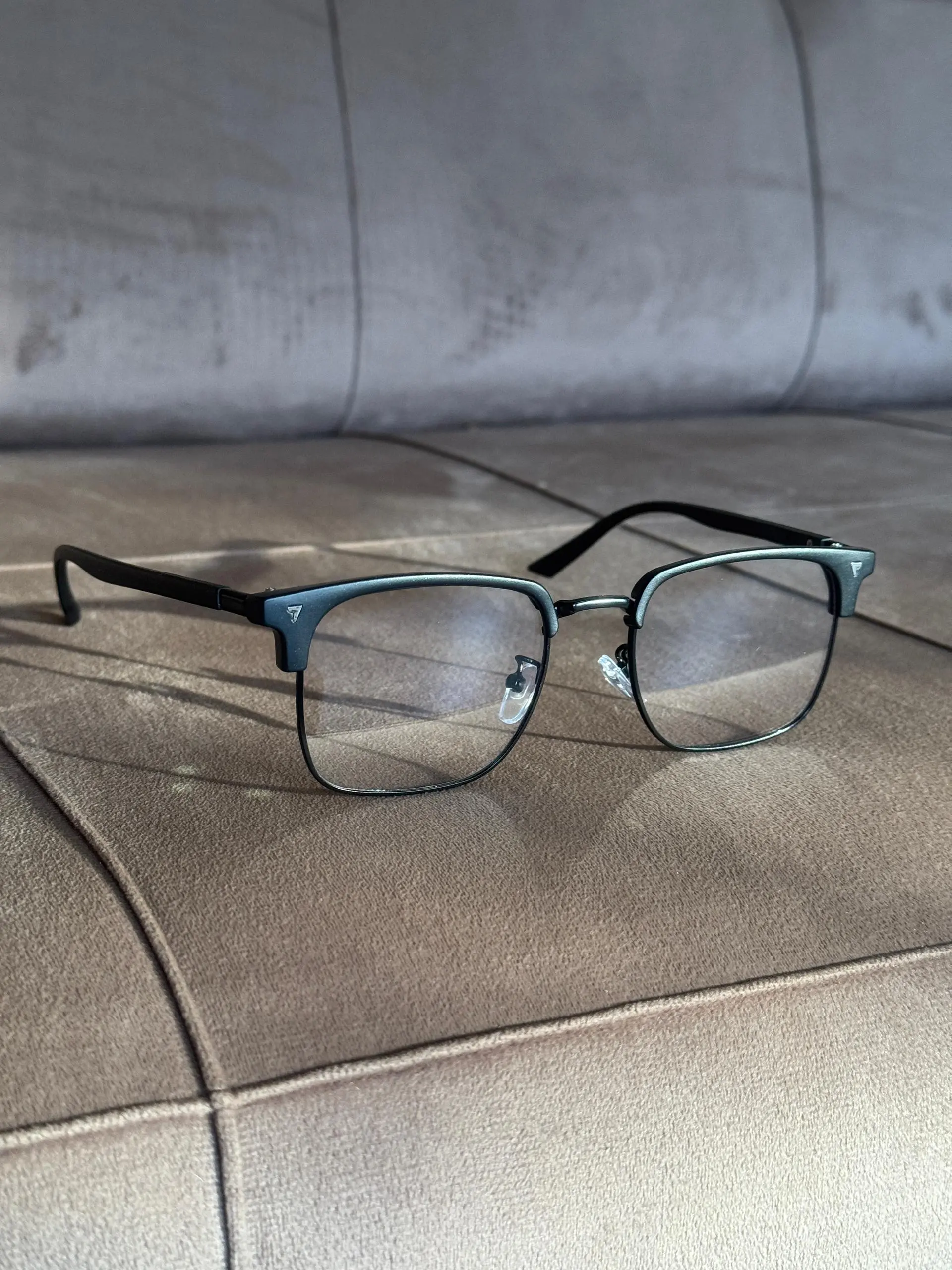 Lunette Photo-Gray — 2